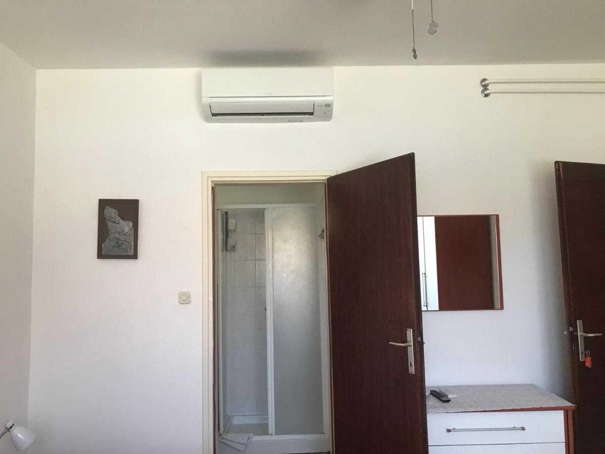 Appartamento Sobe Stefanija Umago Esterno foto